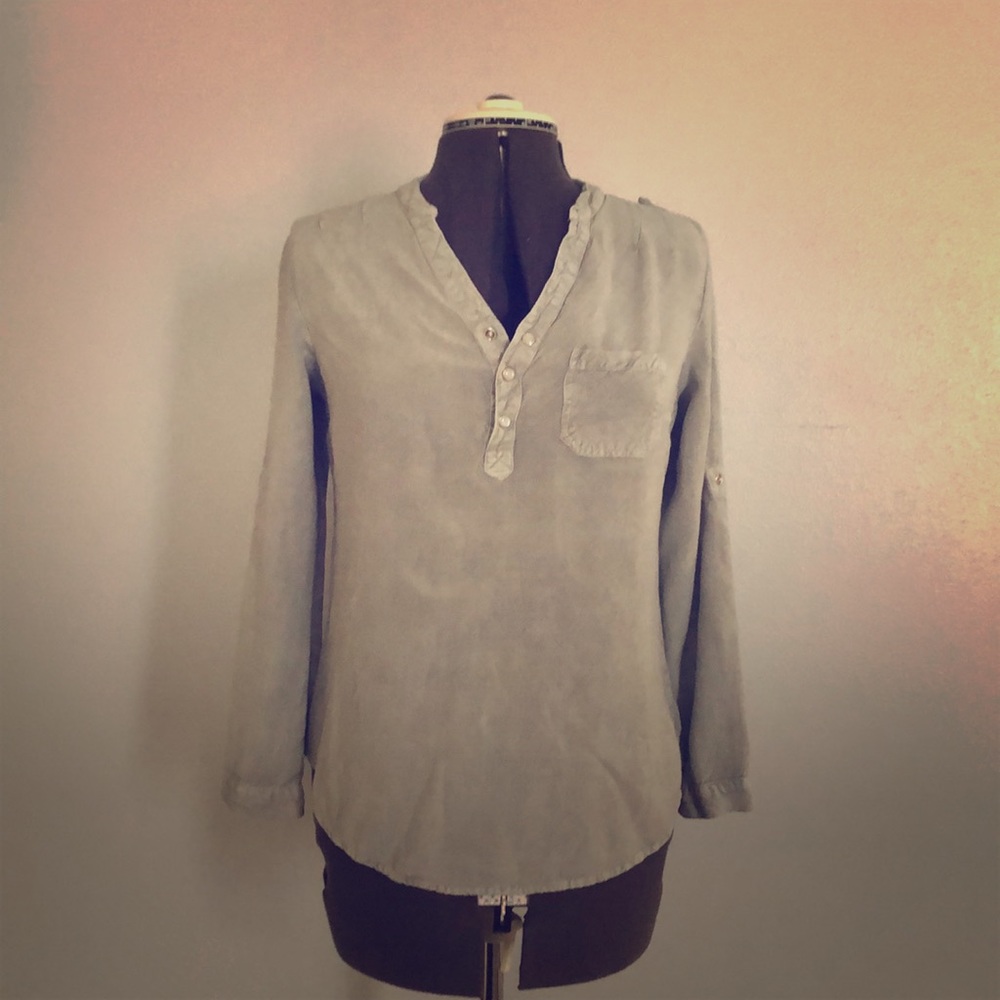 Military style chic blouse